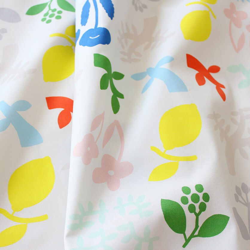 nunocoto fabric：plantlife（カラフル） 